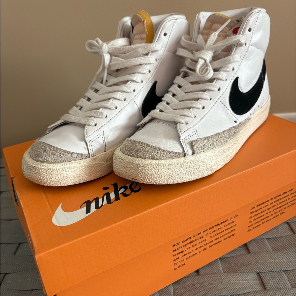 Nike Blazer Mid ‘77
